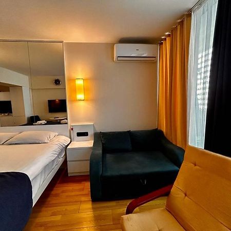 Apartment Twin Towers David Batumi Esterno foto