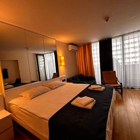 Apartment Twin Towers David Batumi Esterno foto