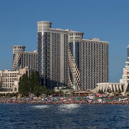 Apartment Twin Towers David Batumi Esterno foto