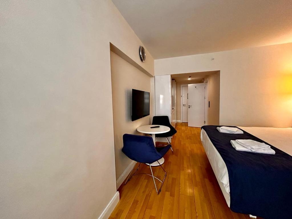 Apartment Twin Towers David Batumi Esterno foto