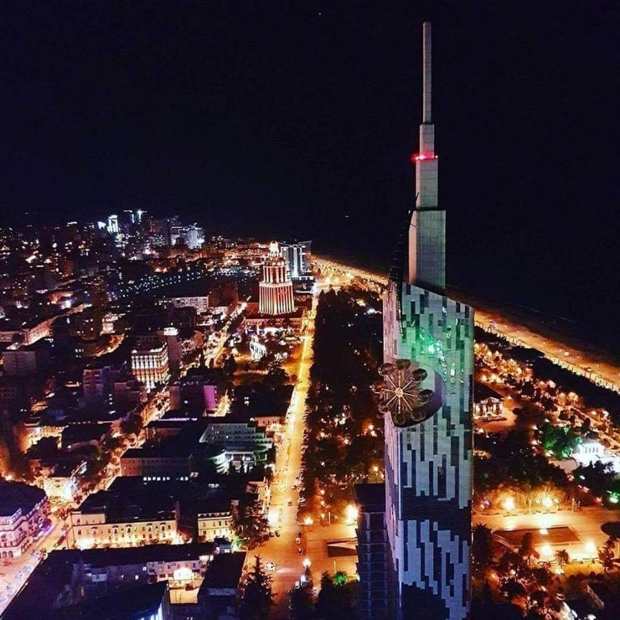 Apartment Twin Towers David Batumi Esterno foto