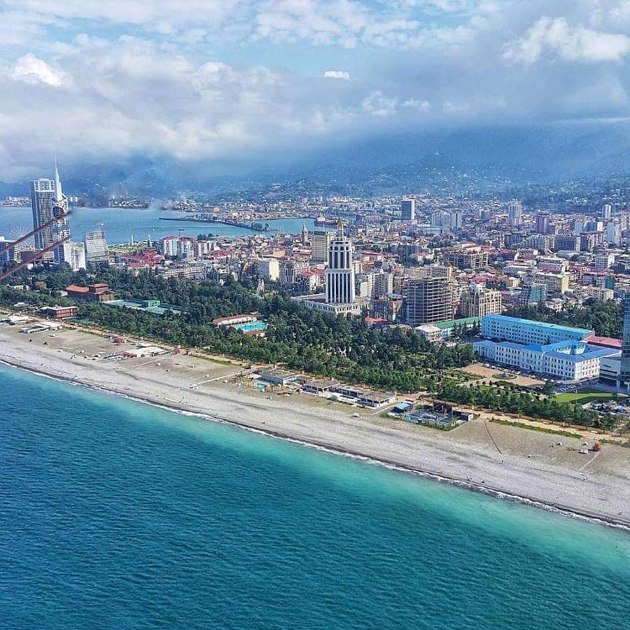 Apartment Twin Towers David Batumi Esterno foto